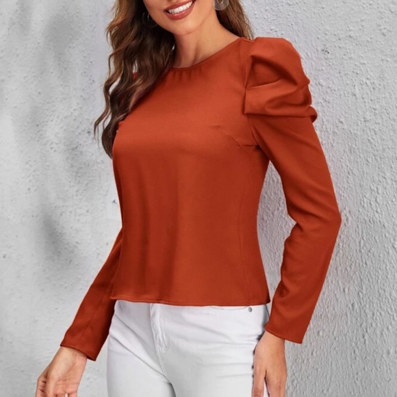 Boho gigot sleeve keyhole back blouse - Picture 15 of 16